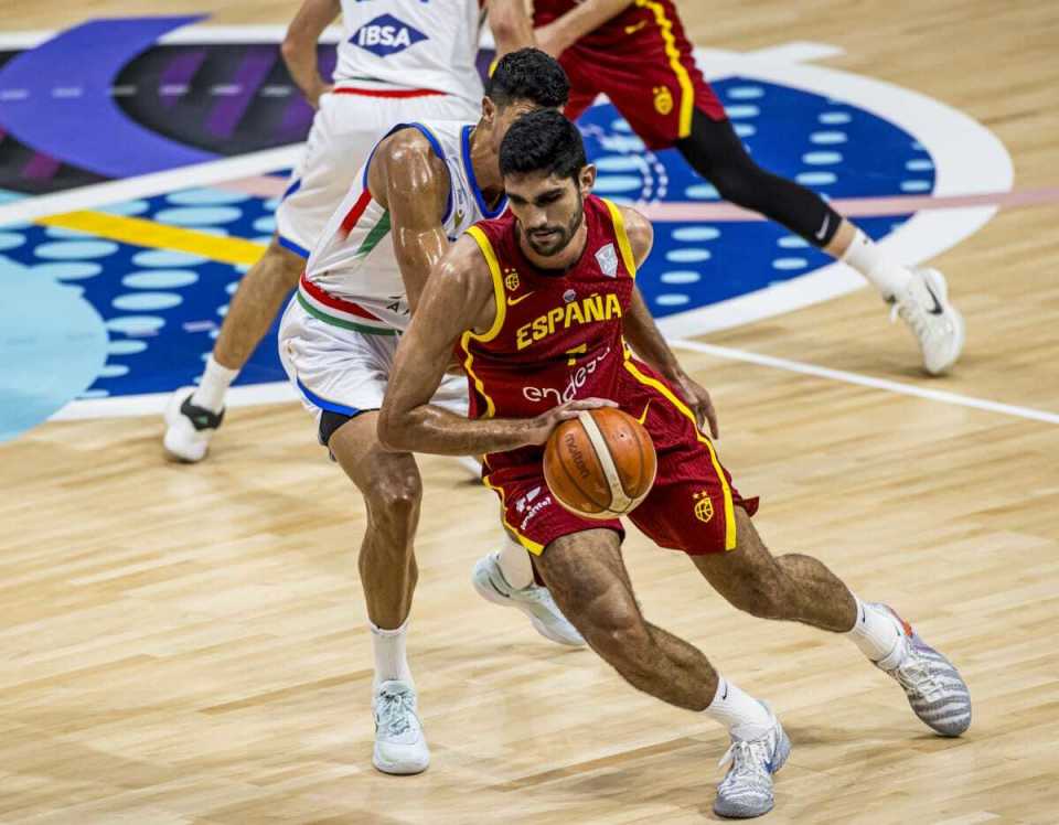 DEJzF, 现出自己的, 在NBA赛