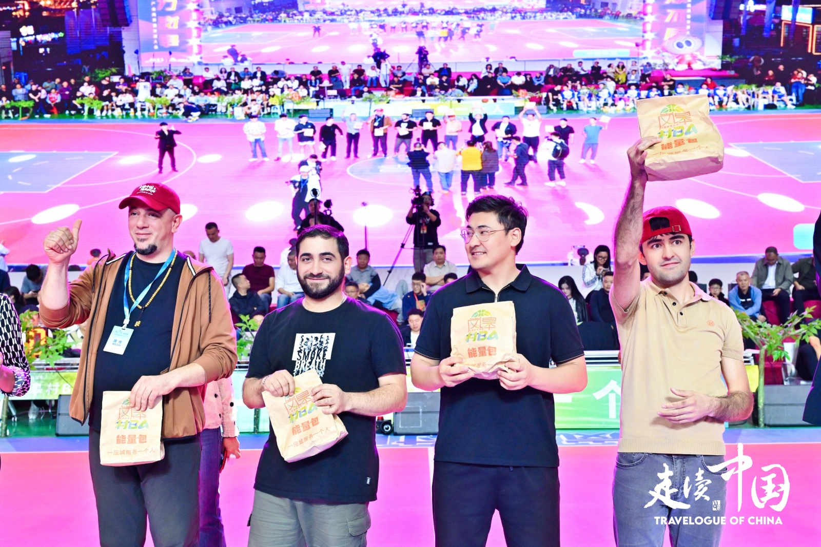 余场篮球比, 旅游和体育 余场篮球比, 旅游和体育